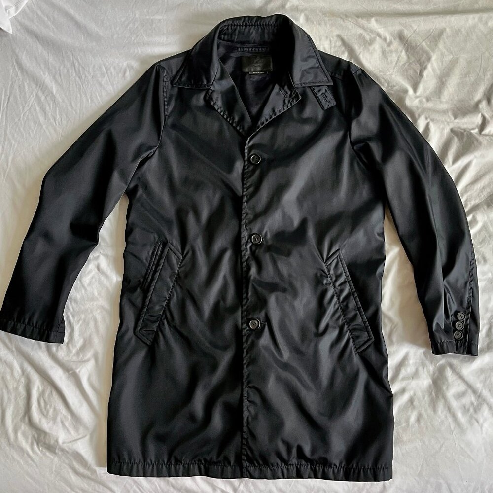 PRADA ICONIC 3/4 NYLON LIGHTWEIGHT COAT IN NAVY BLUE  *SMALL / MEDIUM*  IT 46